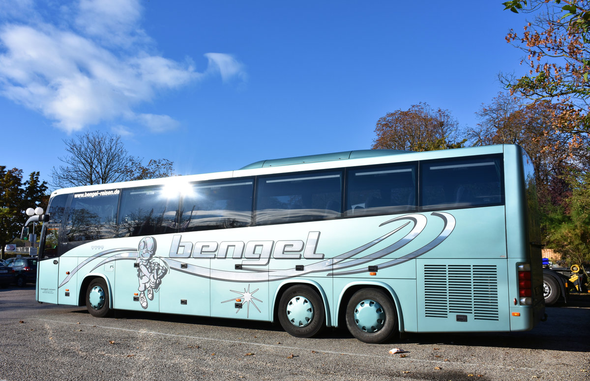 Volvo 9900 von Bengel Reisen aus der BRD in Krems.