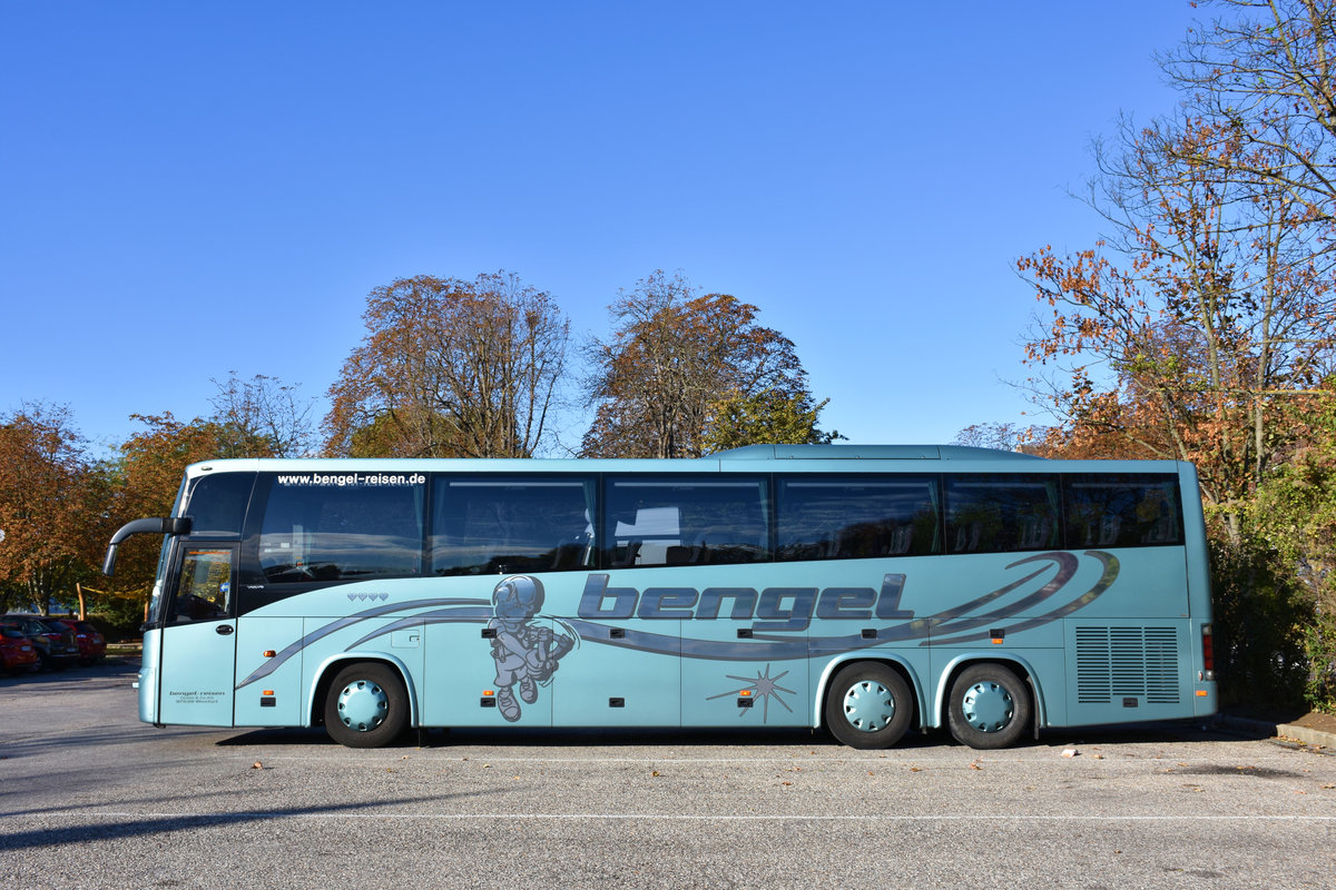 Volvo 9900 von Bengel Reisen aus der BRD in Krems.