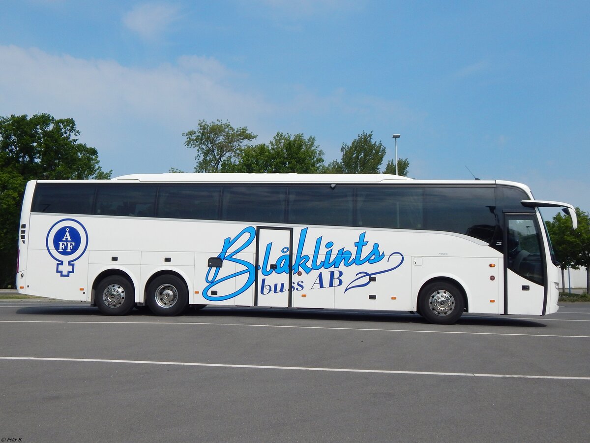 Volvo 9900 von Blåklintsbuss aus Schweden in Neubrandenburg.