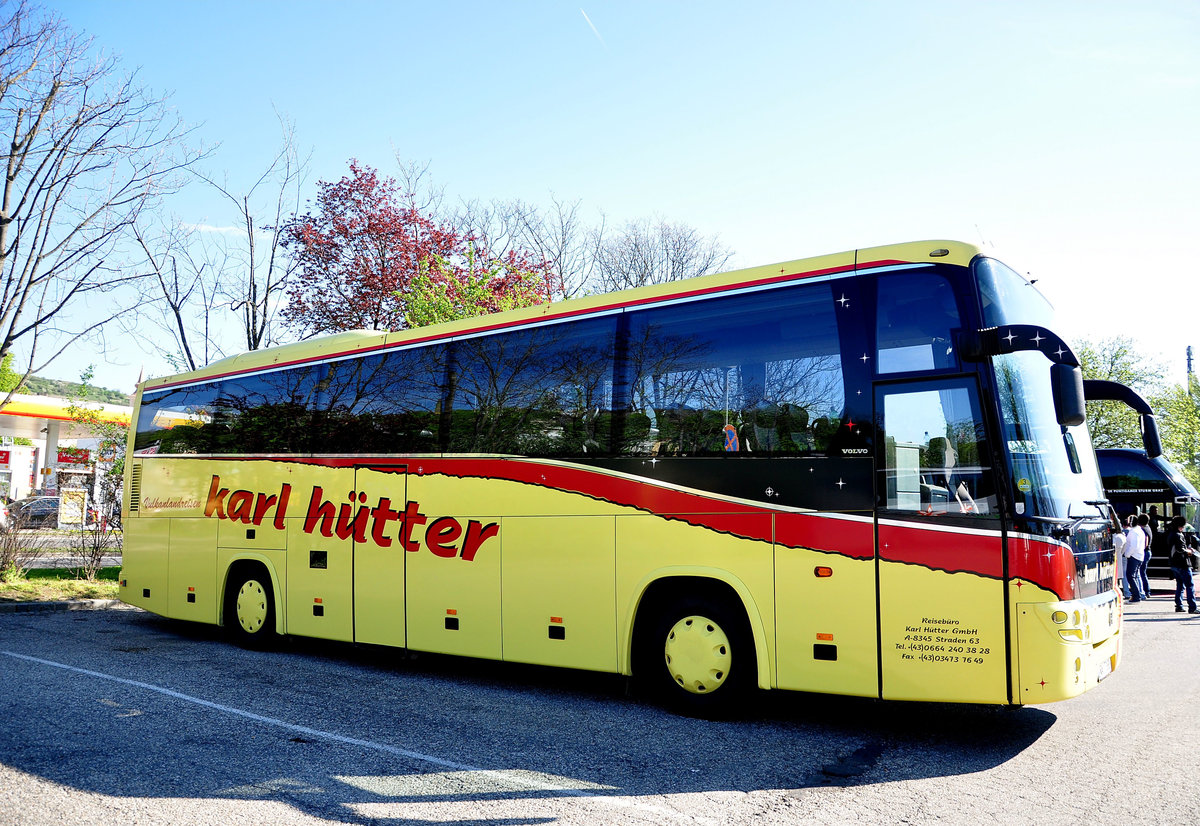 Volvo 9900 von Karl Htter Reisen aus der Steiermark/sterreich in Krems gesehen.