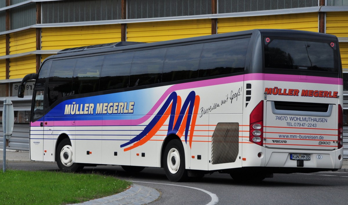 Volvo 9900 von Mller Megerle aus der BRD am 29.August 2014 in Krems unterwegs.