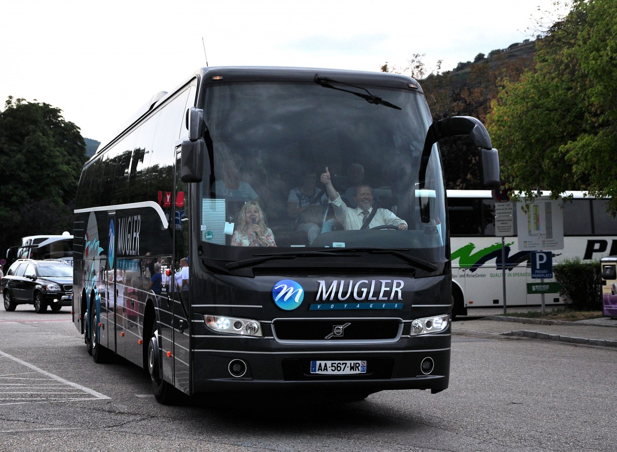 Volvo 9900 von MUGLER Reisen aus Deutschland am 27.Juli 2014 in Krems gesehen.Liebe Gre an den Fahrer!