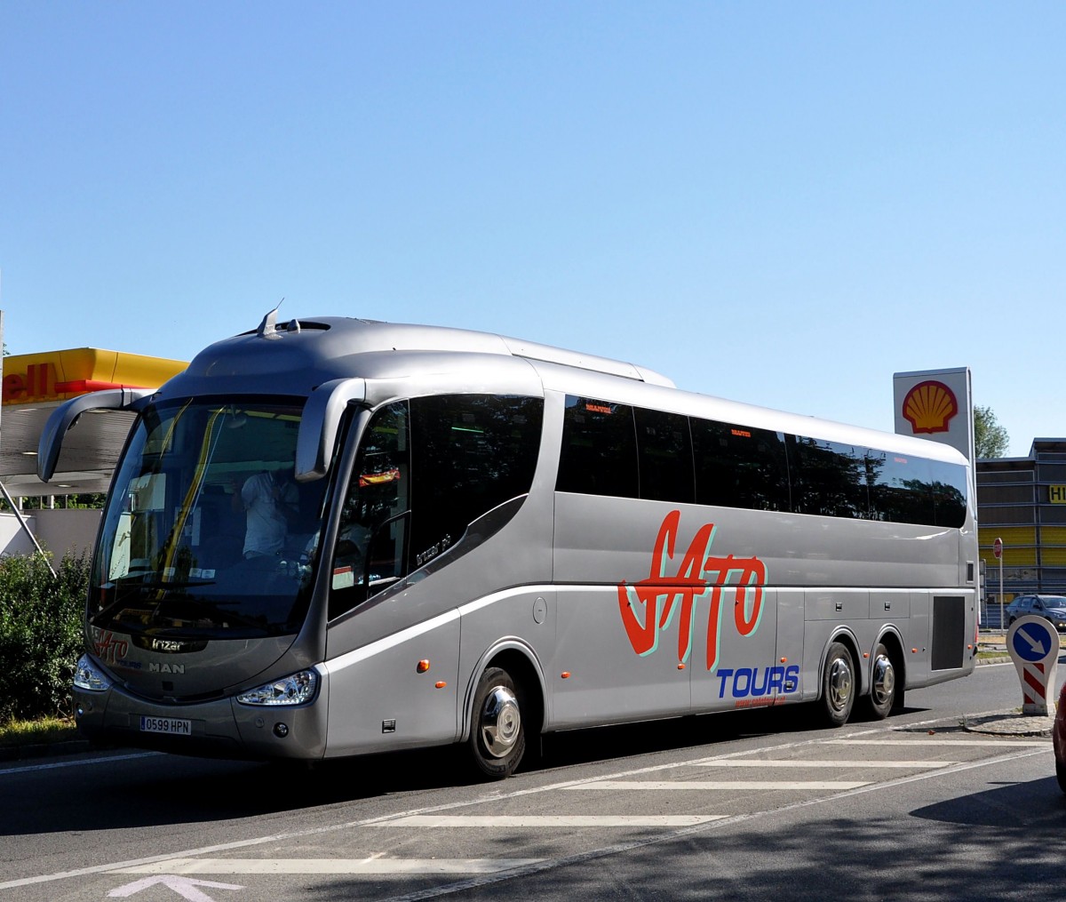 VOLVO IRIZAR PB von SATO Tour`s/Spanien im August 2013 in Krems unterwegs.