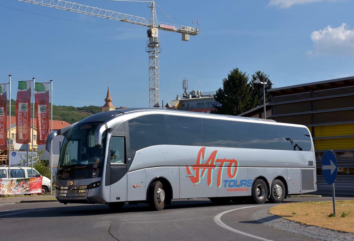 Volvo SC7 Sunsundegui von Sato Tours aus Spanien 06/2017 in Krems.