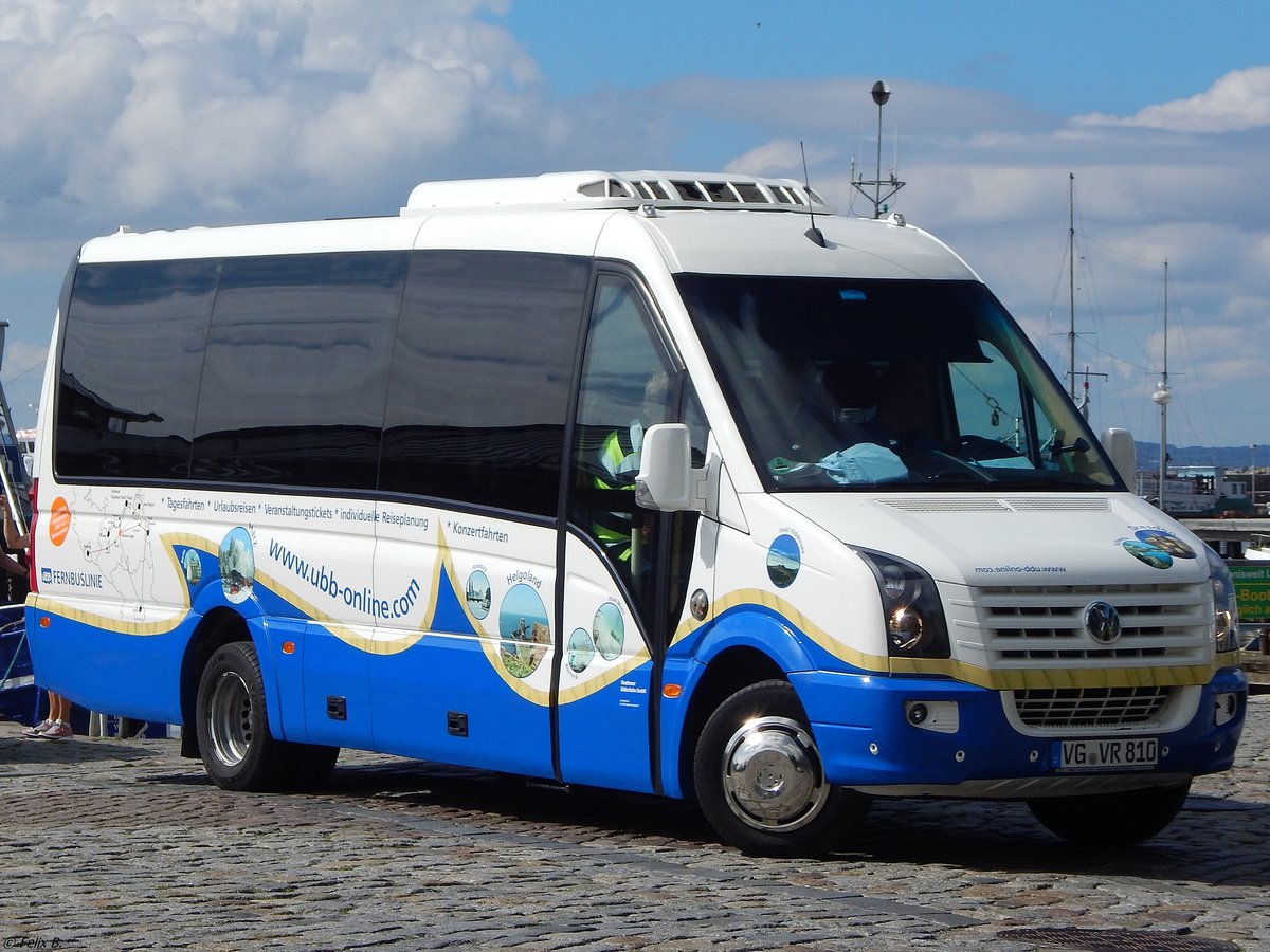 VW Crafter von der Usedomer Bäderbahn im Stadthafen Sassnitz.