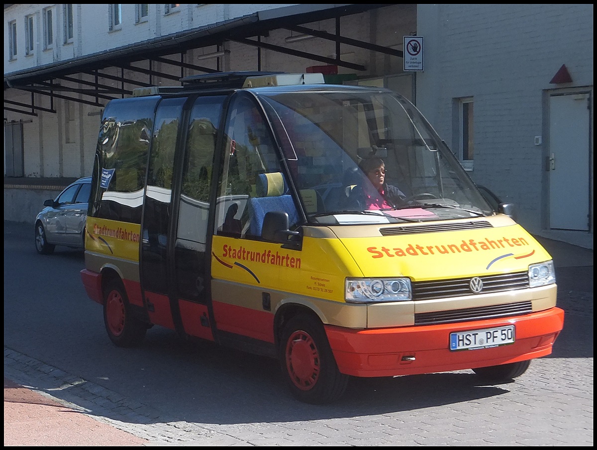 VW Microstar von Stadtrundfahrten Stralsund im Stadthafen Sassnitz.