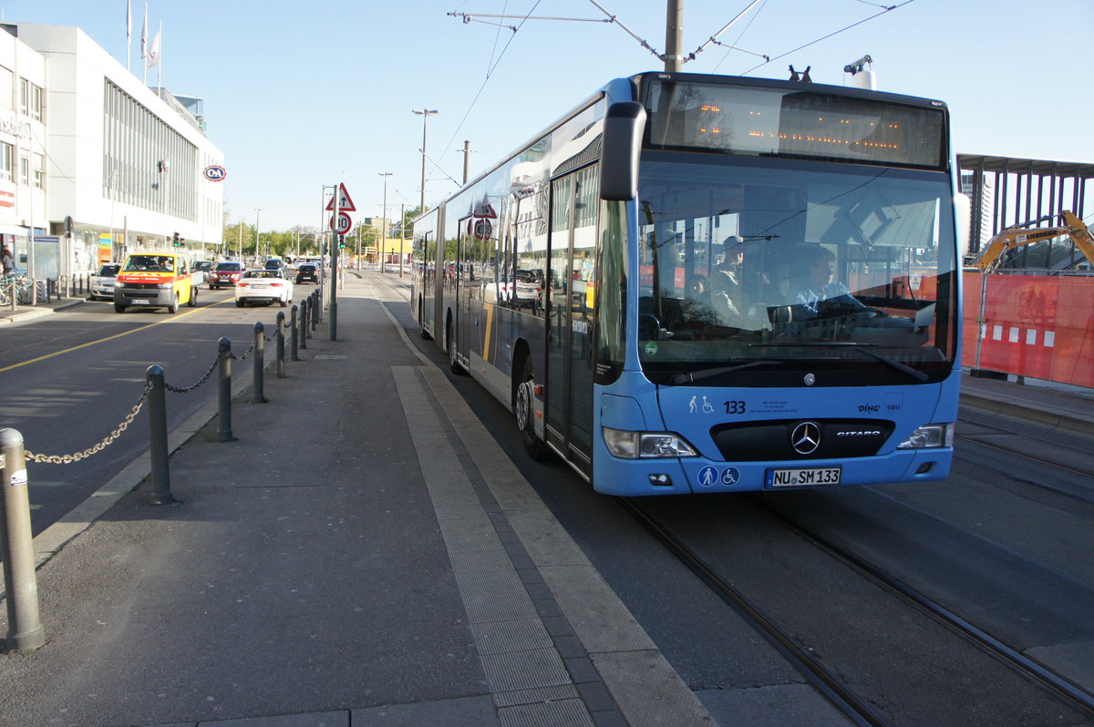 Wagen 133 (Mercedes Benz Citaro Facelift G) am Hauptbahnhof in Ulm am 10.5.2017.