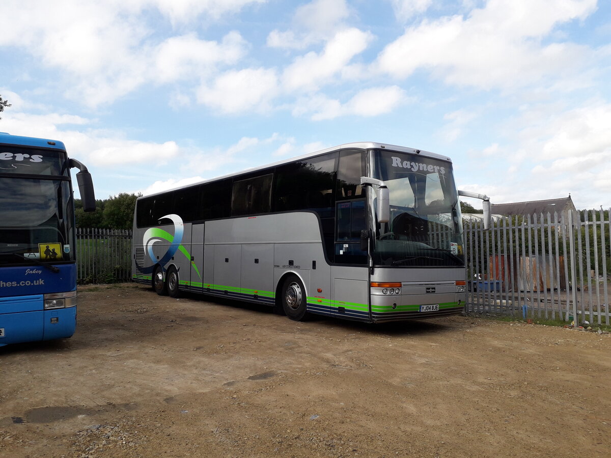 YJ04 BJE
2004 Van Hool Astron T915 C54Ft
Rayners, Esh Winning, County Durham.

New to Eavesway, Wigan.

Pictured with Rayners Coaches, Esh Winning, County Durham on 14th July 2019.