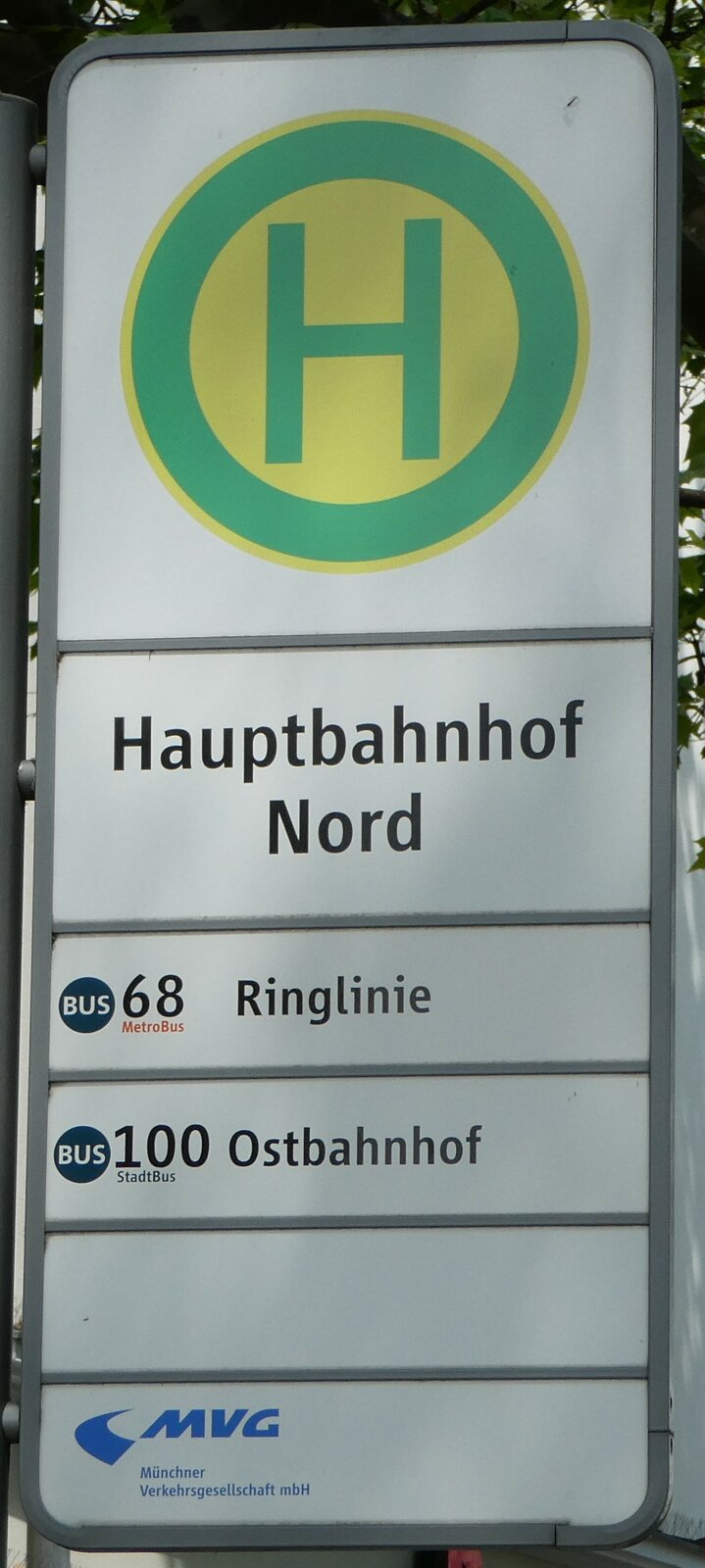 (251'089) - MVG-Haltestellenschild - Mnchen, Hauptbahnhof Nord - am 5. Juni 2023