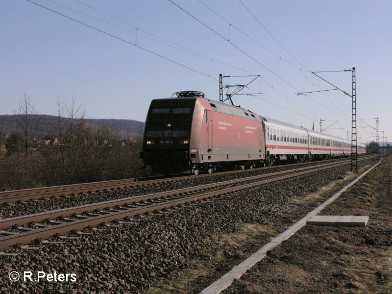 101 021-4 zieht bei Th�ngersheim den IC2026 Passau-Hamburg . 16.02.08
