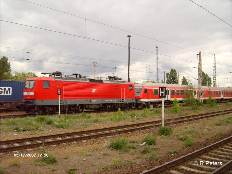 112 1120-1 h�ngt am RB11 Cottbus um nach Cottbus �berf�hrt zu werden.17.05.07