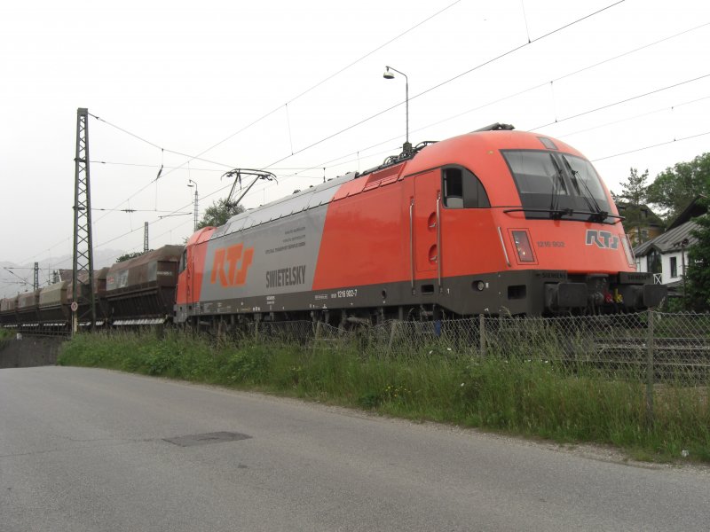 1216 902-7  Swietelsky-Taurus  der RTS GmbH am 28. Mai 2008
fotografiert beim Zwangshalt in Prien am Chiemsee.