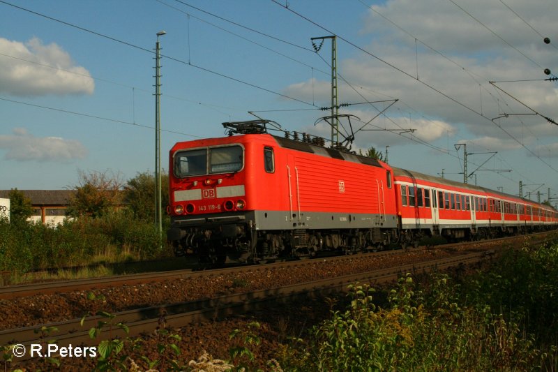 143 119-6 verl�sst Obertraubling mit eine RB Neuenmakrt/Oberpfalz. 13.09.07