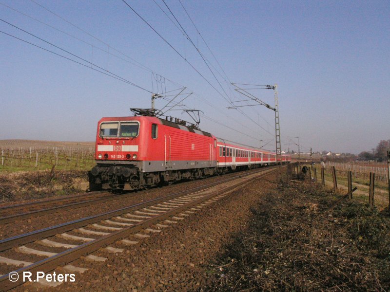 143 125-3 zieht bei Oestrich-Winkel die RB15528 Koblenz HBF. 13.02.08
