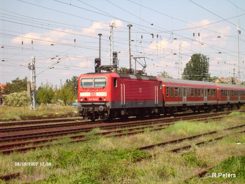 143 641-9 verl�sst Eisenh�ttenstadt mit der RB11 Cottbuis. 19.08.07