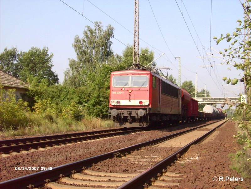 155 220-7 zieht ein gemischten G�terzug auf den S�dlichen BAR. 14.08.07