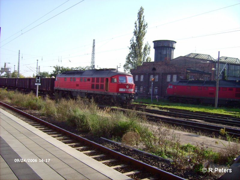 232 174-3 durchf�hrt Frankfurt/Oder mit ein Sandzug. 24.09.06