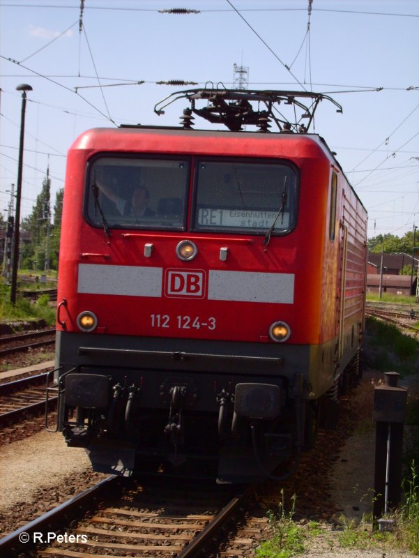 Gro0�aufnahme von 112 124 bei der Einfahrt in Frankfurt/Oder. 12.06.06