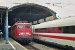 110 380-3 zieht die RB48 von (damals noch) Remagen nach Wuppertal Oberbarmen beim Halt in Bonn Hbf.