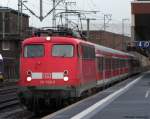 110 508-9 zieht den RE 4 Verst�rker nach Aachen aus dem D�sseldorfer Hbf.