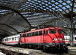 Die Rettung f�r die Fahrg�ste des IC 135: Nachdem man 110 456-1 als Ersatz f�r eine Lok der BR 101 extra von Dortmund nach K�ln gefahren hat, geht es mit etwa 30 Minuten Versp�tung Richtung Norddeich los. Mai 2012