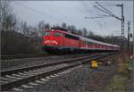 RB 30 mit 110 441-3 bei der Ausfahrt aus Marburg.