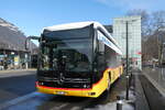 (284'332) - PostAuto Bern - BE 610'539/PID 12'128 - eMercedes am 24. Januar 2026 beim Bahnhof Interlaken Ost