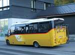 (256'456) - PostAuto Zentralschweiz - Nr. 301/OW 5300/PID 11'110 - Iveco/Rosero (ex HW Kleinbus, Giswil) am 28. Oktober 2023 beim Bahnhof Giswil