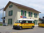 Renault/660011/205390---favre-avenches---vd (205'390) - Favre, Avenches - VD 317'614 - Renault (ex CarPostal Ouest; ex Morattel, Sdeilles) am 25. Mai 2019 beim Bahnhof Avenches