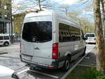 VW/813036/249406---boenigen-schule-boenigen-- (249'406) - Bnigen Schule, Bnigen - BE 501'443 - VW am 2. Mai 2023 beim Bahnhof Interlaken Ost 