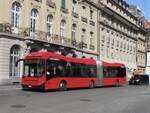 (234'124) - Bernmobil, Bern - Nr. 879/BE 832'879 - Volvo am 28. M�rz 2022 in Bern, Bundesplatz