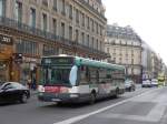 (166'897) - RATP Paris - Nr. 8425/381 QFD 75 - Irisbus am 16. November 2015 in Paris, Opra