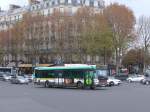 Irisbus/468394/166986---ratp-paris---nr (166'986) - RATP Paris - Nr. 8143/DB 801 DH - Irisbus am 16. November 2015 in Paris, Alma-Marceau