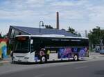 Irisbus/855665/264589---reise--touristik-service (264'589) - Reise & Touristik Service, Merseburg - SK-UR 800 - Irisbus am 10. Juli 2024 beim Bahnhof Bad Drrenberg