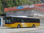 Iveco/716662/221499---autopostale-ticino---ti (221'499) - AutoPostale Ticino - TI 195'981 - Iveco am 26. September 2020 beim Bahnhof Biasca