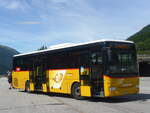 (226'098) - PostAuto Wallis - VS 424'842 - Iveco am 3. Juli 2021 beim Bahnhof Oberwald