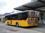 Meiringen/875919/272252---flueck-brienz---nr (272'252) - Fl�ck, Brienz - Nr. 27/BE 868'727/PID 11'669 - Iveco am 20. Februar 2025 in Meiringen, Postautostation