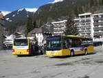 (232'826) - Grindelwaldbus, Grindelwald - Nr. 20/BE 349'361 + Nr. 19/BE 363'305 - MAN/Gppel am 13. Februar 2022 beim Bahnhof Grindelwald