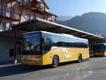 Meiringen/876727/272570---postauto-bern---be (272'570) - PostAuto Bern - BE 401'465/PID 4715 - Setra (ex AVG Meiringen Nr. 65) am 2. M�rz 2025 in Meiringen, Postautostation