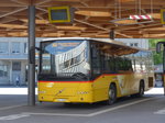 (175'143) - Lathion, Sion - Nr. 9/VS 12'990 - Volvo am 24. September 2016 beim Bahnhof Sion