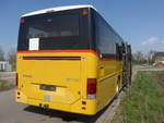 Volvo/733018/224760---carpostal-ouest---vd (224'760) - CarPostal Ouest - (VD 128'645) - Volvo (ex Favre, Avenches; ex Rossier, Lussy; ex CarPostal Ouest VD 538'345) am 2. April 2021 in Avenches, Garage