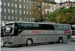 (056'509) - Aus Bulgarien: Marbo Tours - PB 2945 XB - Mercedes am 8. Oktober 2002 in Wien, Schwedenplatz