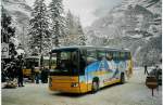 (073'504) - AVG Grindelwald - Nr. 28/BE 376'483 - Mercedes am 29. Dezember 2004 beim Bahnhof Grindelwald