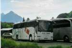 (085'425) - Aus Polen: Delta, Krakw - KR 9424J - Mercedes am 21. Mai 2006 beim Bahnhof Interlaken West