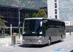 Mercedes/859334/265491---intertours-domdidier---fr (265'491) - Intertours, Domdidier - FR 300'655 - Mercedes am 8. August 2024 beim Bahnhof Visp