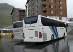 Mercedes/863360/266863---aus-ungarn-hcc-budapest (266'863) - Aus Ungarn: HCC, Budapest - SHW-413 - Mercedes am 8. September 2024 in Andermatt, Bahnhofplatz