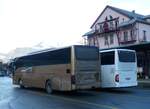 (269'940) - Aus Polen: Frank-Tour, Konin - WB 2043M - Mercedes am 17. Dezember 2024 in Meiringen, Postautostation