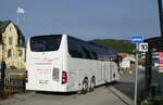 (288'484) - Lofoten Tours, Leknes - YT 76'673 - Mercedes am 14.
