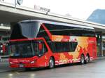 (241'273) - Aus Deutschland: Unser Roter Bus, Ueckerm�nde - VG-B 97 - Neoplan am 14. Oktober 2022 beim Bahnhof Chur