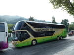 Thun/818764/251901---sommer-gruenen---be (251'901) - Sommer, Gr�nen - BE 71'702 - Neoplan am 23. Juni 2023 bei der Schiffl�ndte Thun